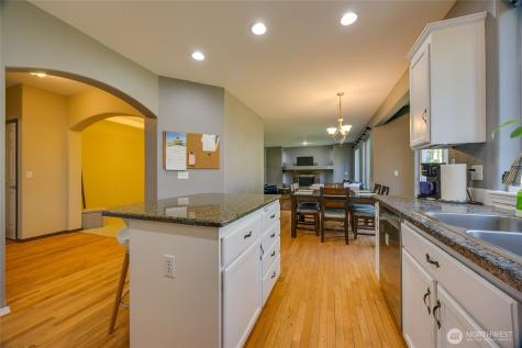 18623 87th Avenue Court E Puyallup WA 98375