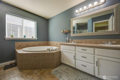 18623 87th Avenue Court E Puyallup WA 98375