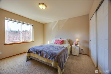 18623 87th Avenue Court E Puyallup WA 98375