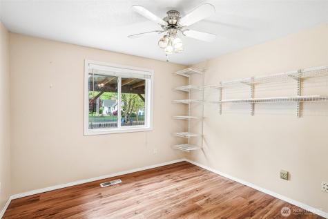 308 SE 9th Street Battle Ground WA 98604