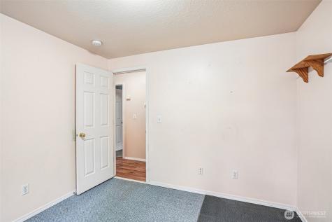 308 SE 9th Street Battle Ground WA 98604