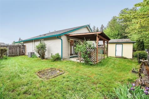 308 SE 9th Street Battle Ground WA 98604