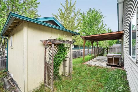 308 SE 9th Street Battle Ground WA 98604