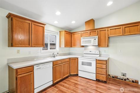 308 SE 9th Street Battle Ground WA 98604
