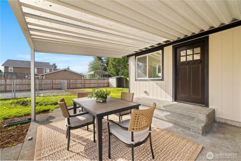1308 18th Street NW Puyallup WA 98371