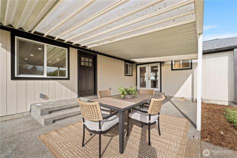 1308 18th Street NW Puyallup WA 98371