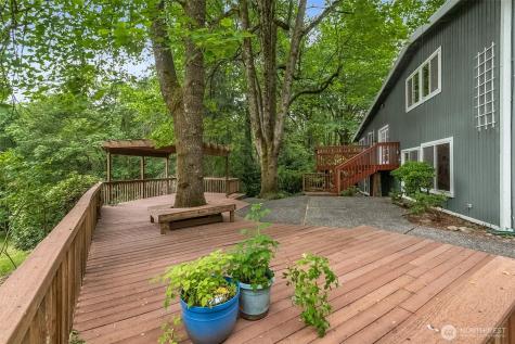 23908 SE 168 Street Issaquah WA 98027