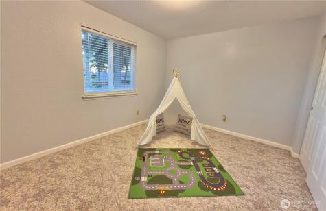 9639 Summerfield Court SE Olympia WA 98513