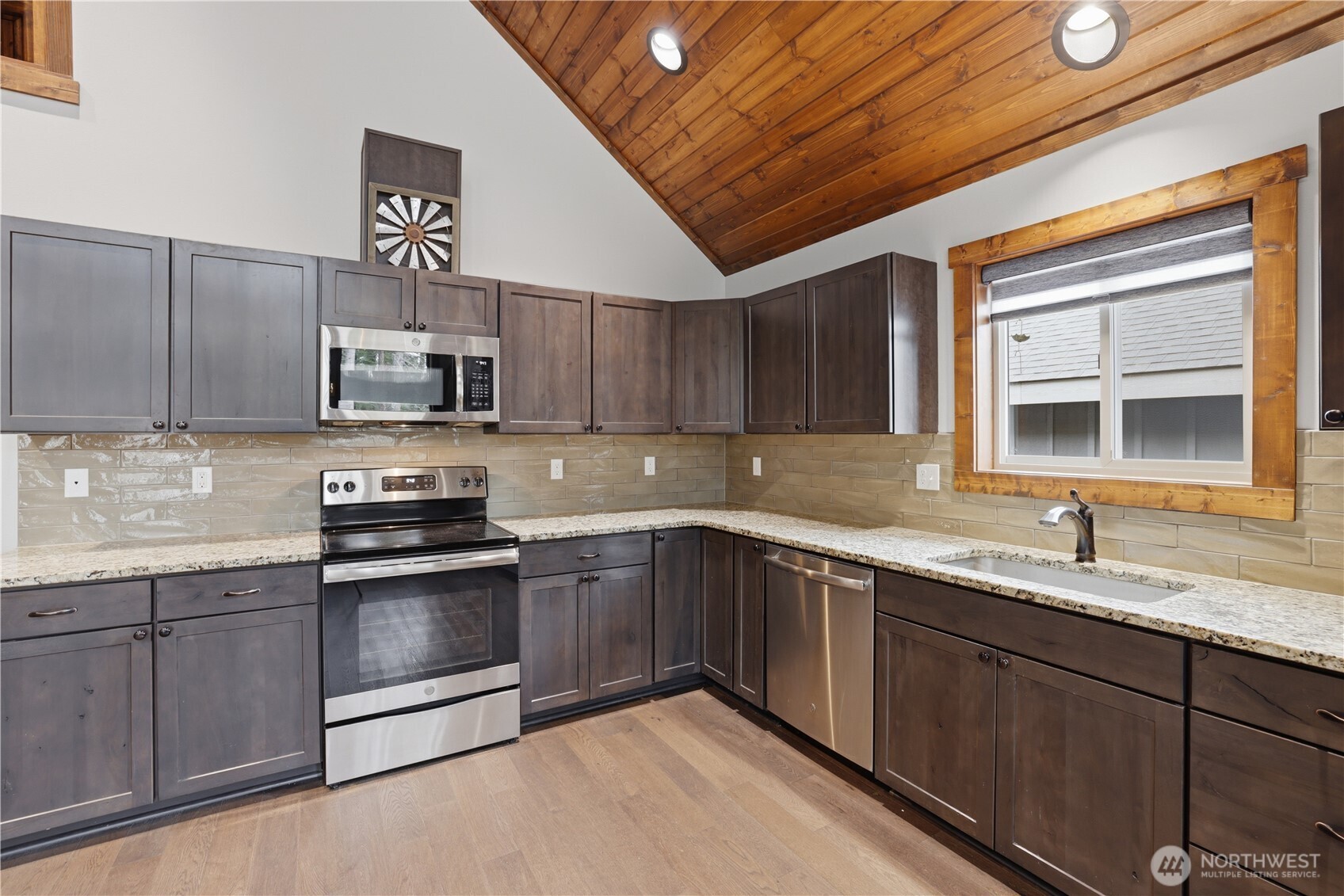 10 Rockberry Loop Ronald WA 98940