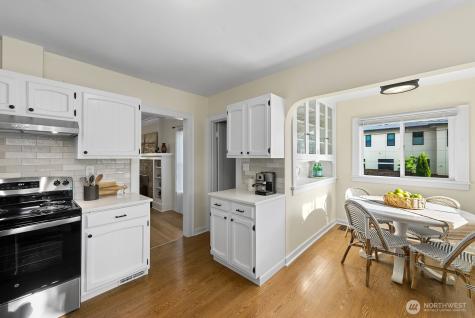 5455 42nd Avenue SW Seattle WA 98136