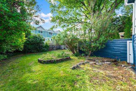 5455 42nd Avenue SW Seattle WA 98136