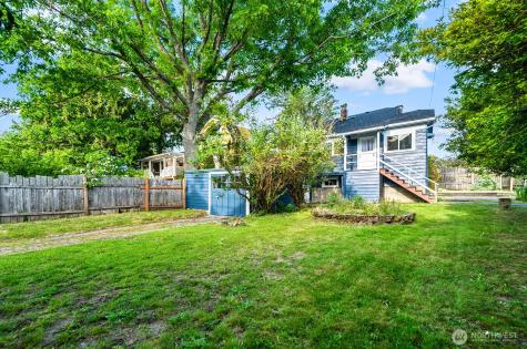 5455 42nd Avenue SW Seattle WA 98136