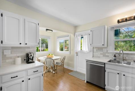 5455 42nd Avenue SW Seattle WA 98136