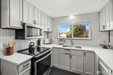 4612 N 21st Street Tacoma WA 98406