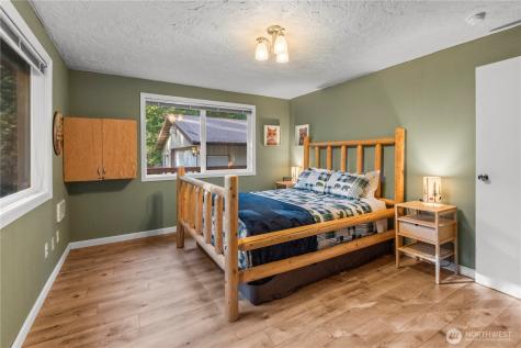 941 N Potlatch Drive Hoodsport WA 98548