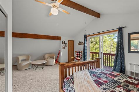 941 N Potlatch Drive Hoodsport WA 98548