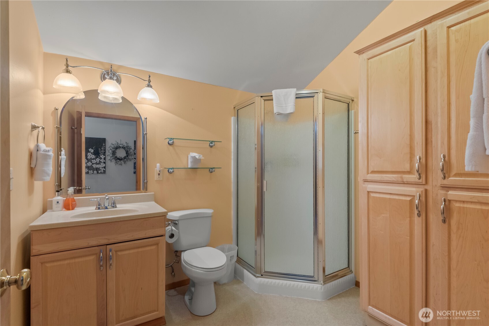 941 N Potlatch Drive Hoodsport WA 98548