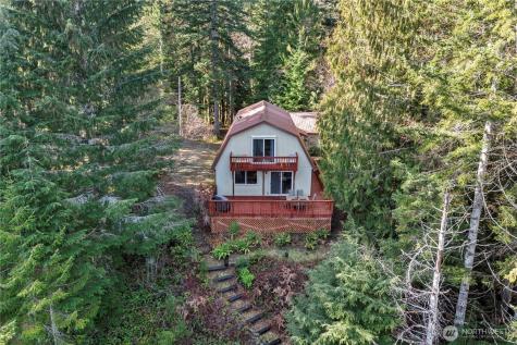 941 N Potlatch Drive Hoodsport WA 98548