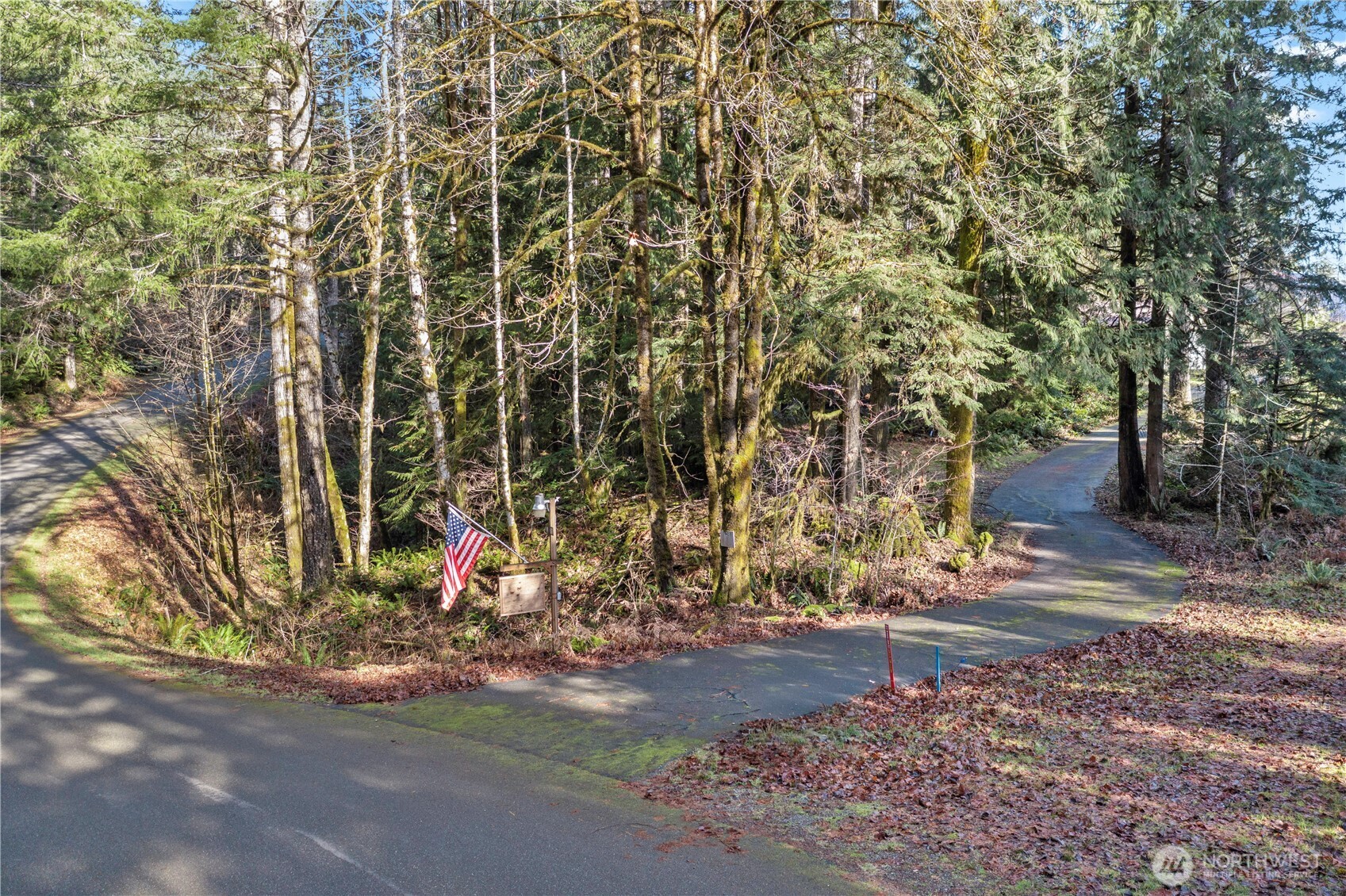 941 N Potlatch Drive Hoodsport WA 98548