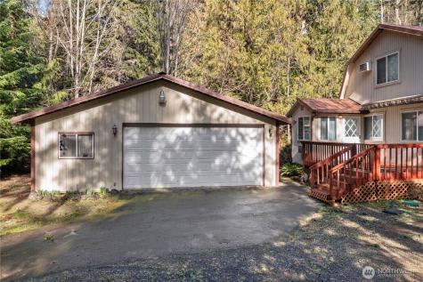 941 N Potlatch Drive Hoodsport WA 98548
