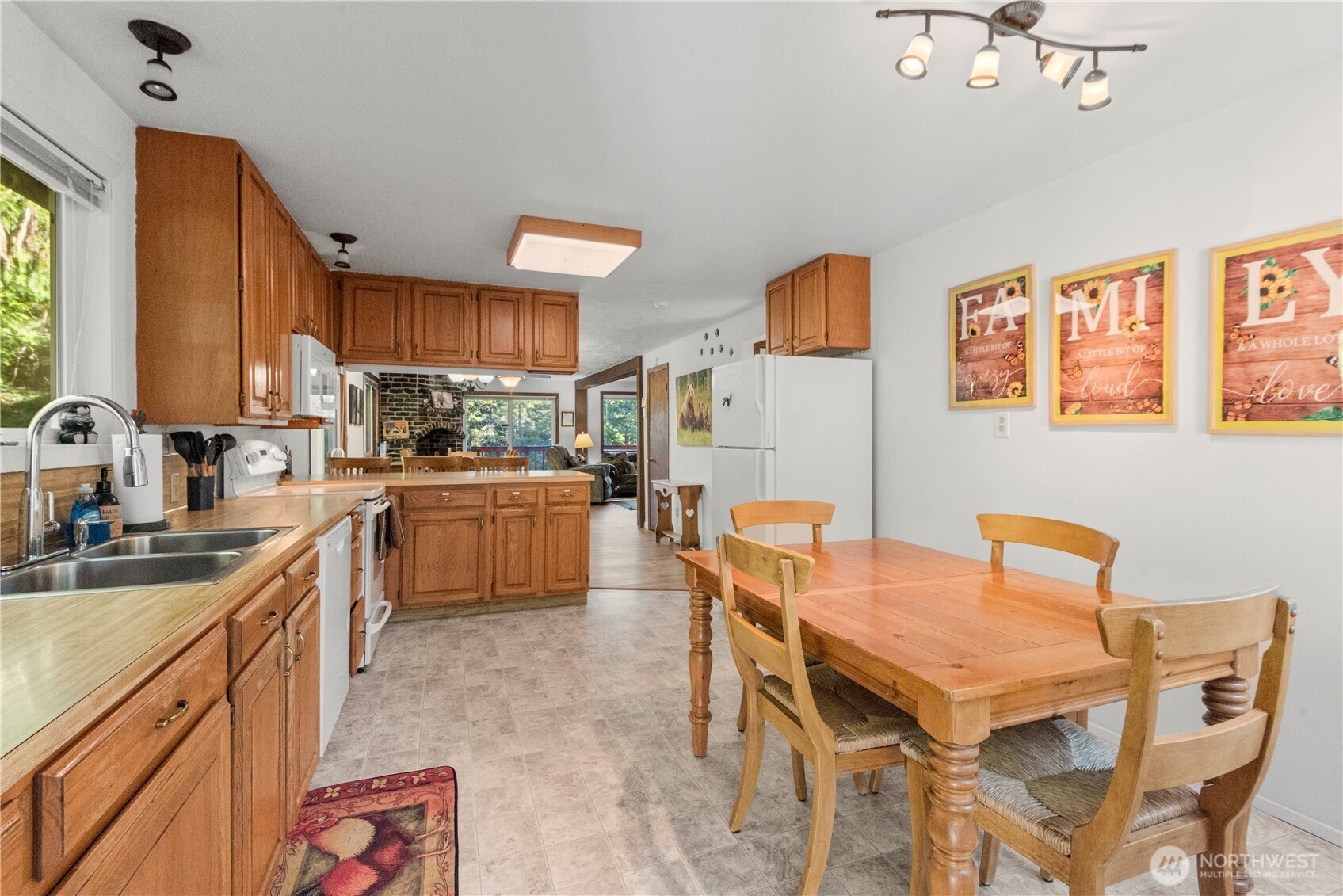 941 N Potlatch Drive Hoodsport WA 98548