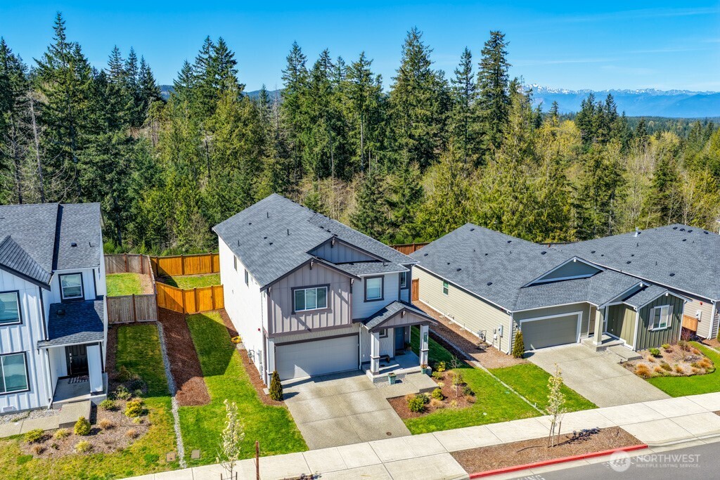 937 Panoramic Loop Bremerton WA 98312