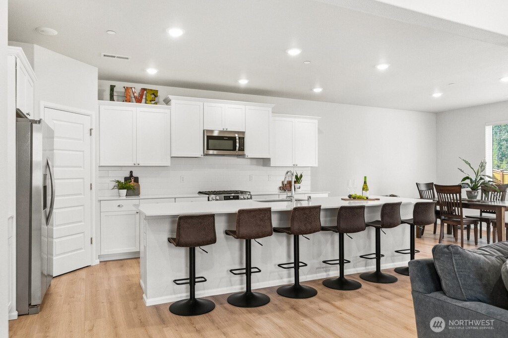 937 Panoramic Loop Bremerton WA 98312