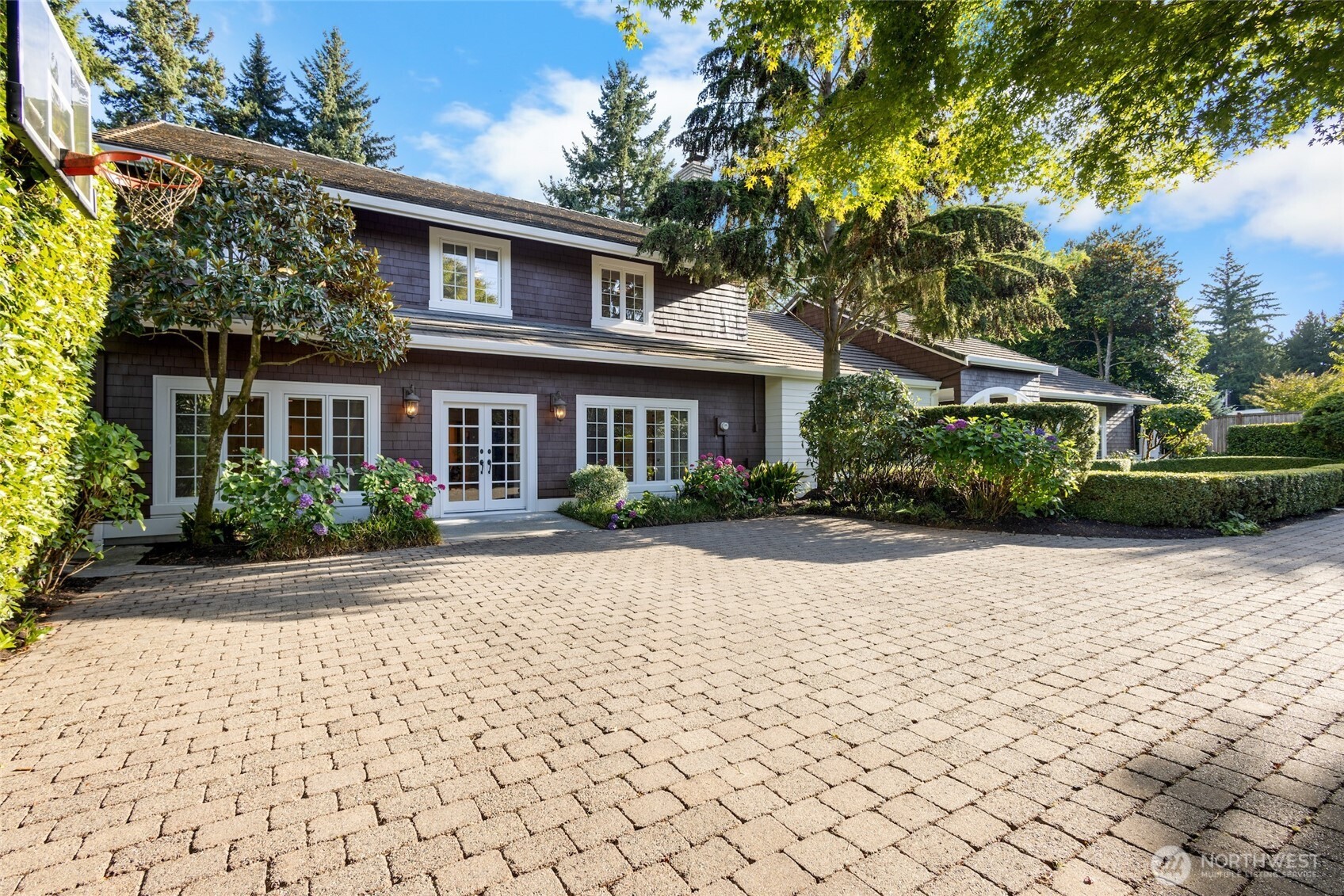 7641 NE 12th Street Medina WA 98039