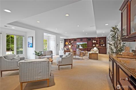 7641 NE 12th Street Medina WA 98039