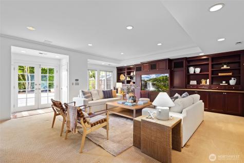 7641 NE 12th Street Medina WA 98039