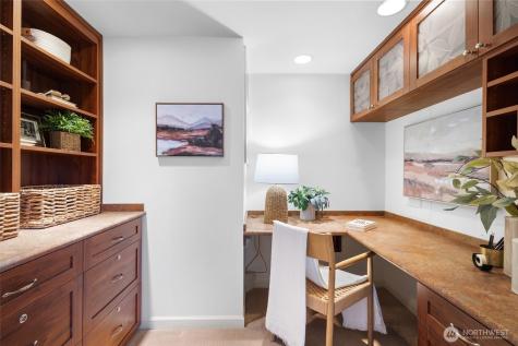 7641 NE 12th Street Medina WA 98039