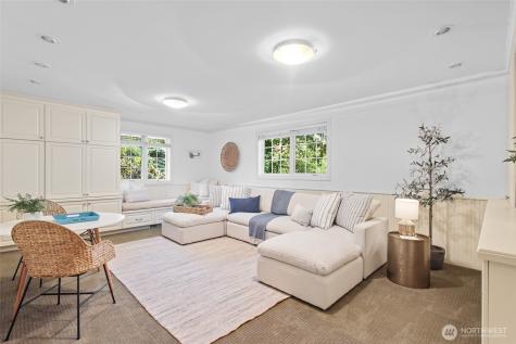 7641 NE 12th Street Medina WA 98039