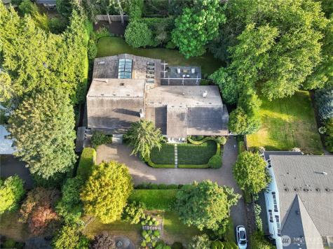 7641 NE 12th Street Medina WA 98039