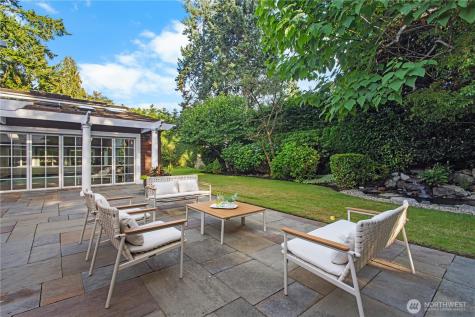 7641 NE 12th Street Medina WA 98039