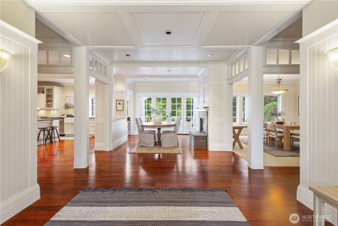 7641 NE 12th Street Medina WA 98039