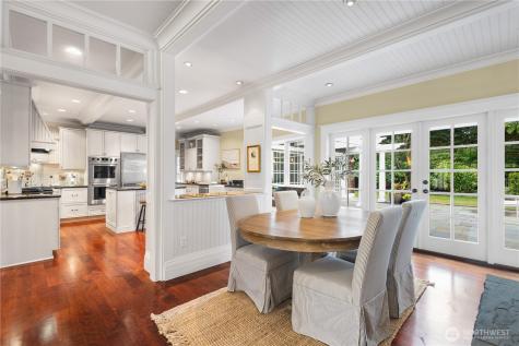 7641 NE 12th Street Medina WA 98039