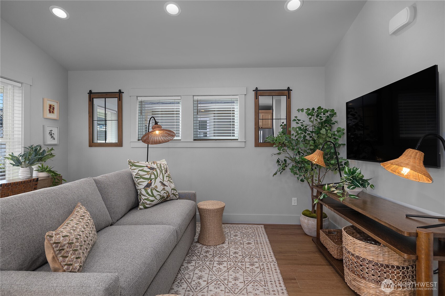 40 Bungalow Loop Pacific Beach WA 98571