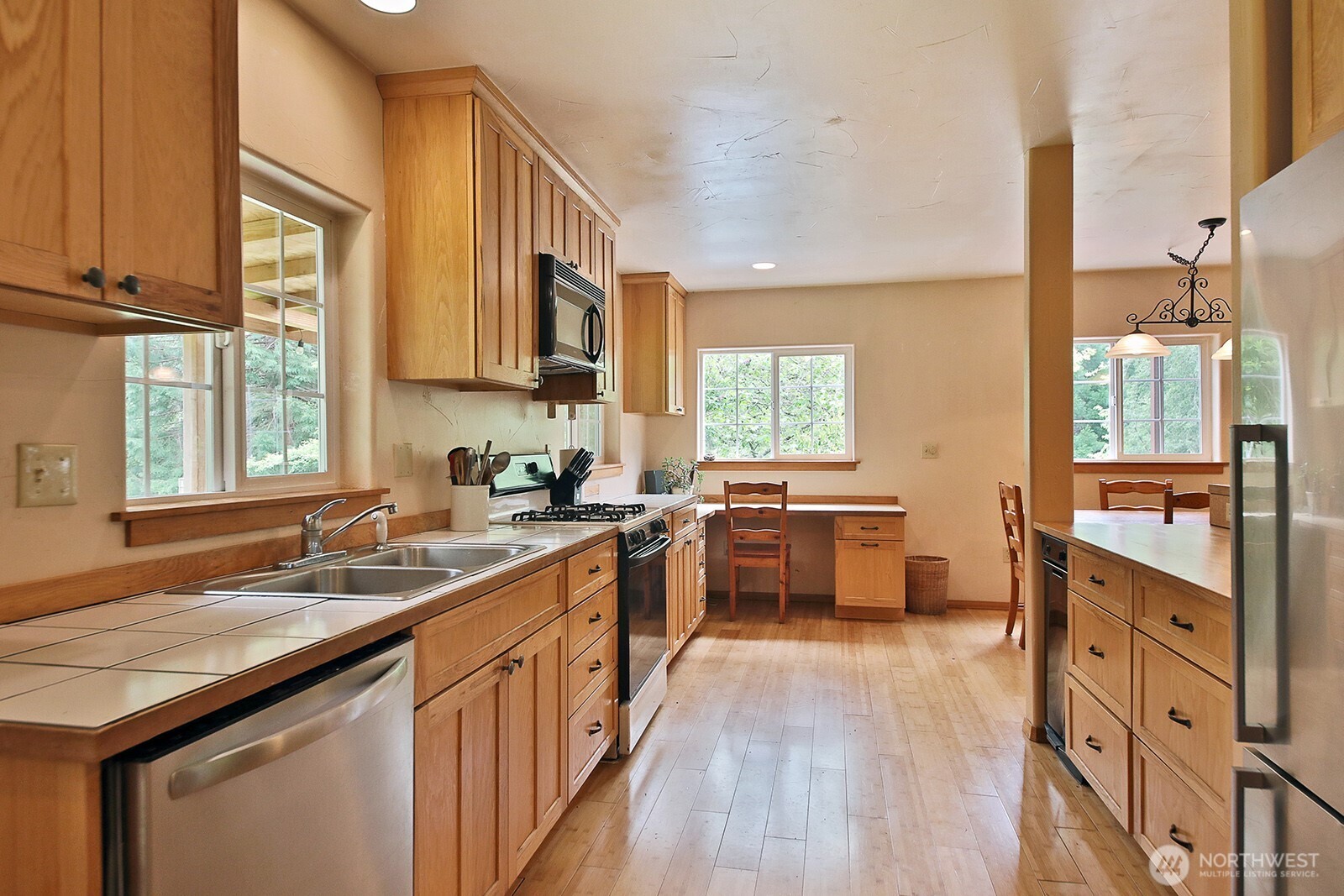 6939 Old Wagon Road Clinton WA 98236