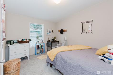 3371 SE Bielmeier Road Port Orchard WA 98367