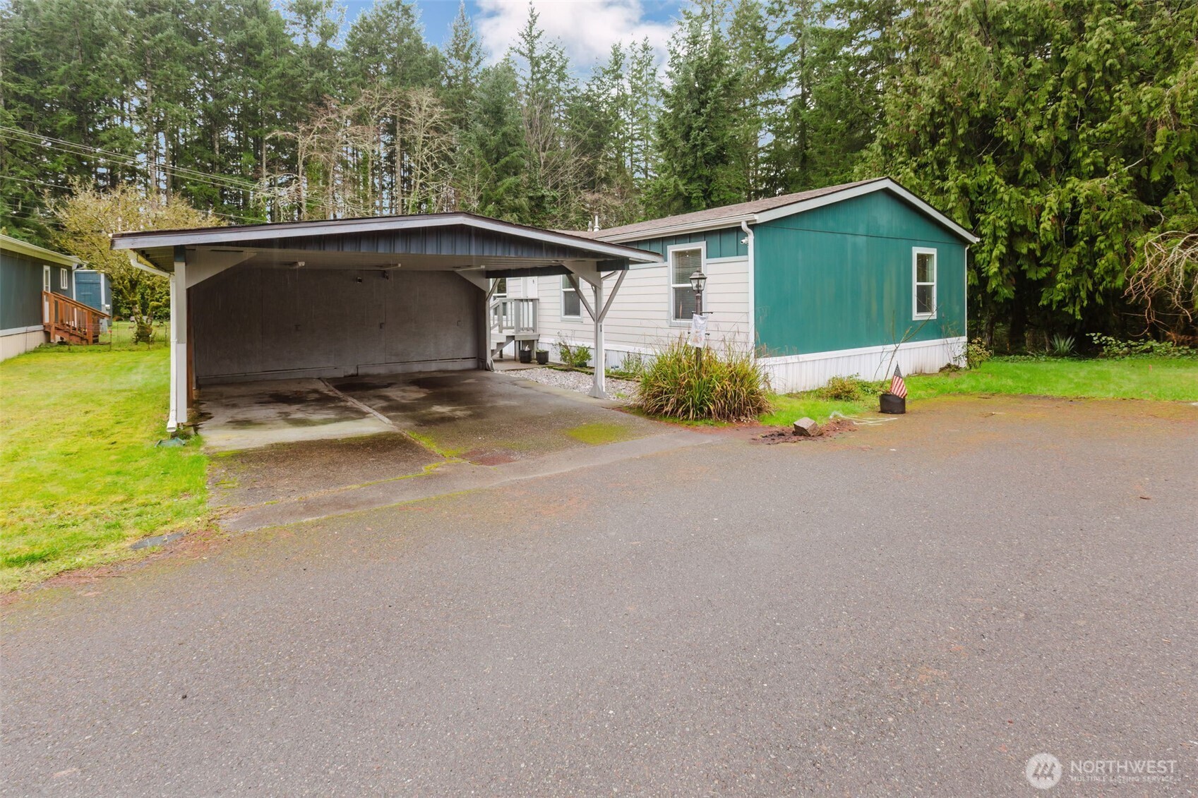 3371 SE Bielmeier Road Port Orchard WA 98367