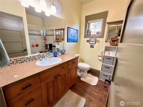 122 Village Way Oroville WA 98844
