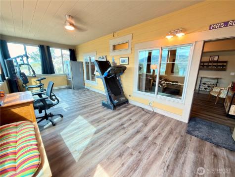 122 Village Way Oroville WA 98844