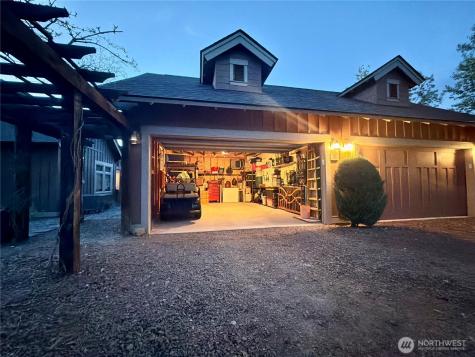 122 Village Way Oroville WA 98844