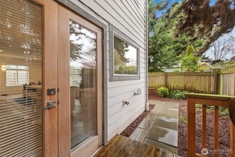 7344 23rd Avenue NW Seattle WA 98117