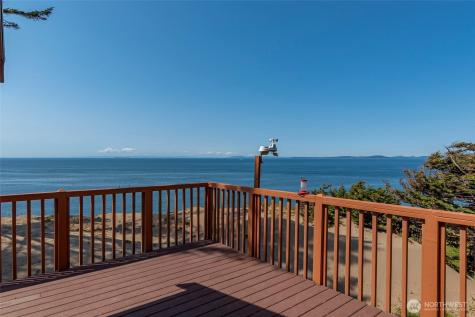 2345 W Beach Road Oak Harbor WA 98277