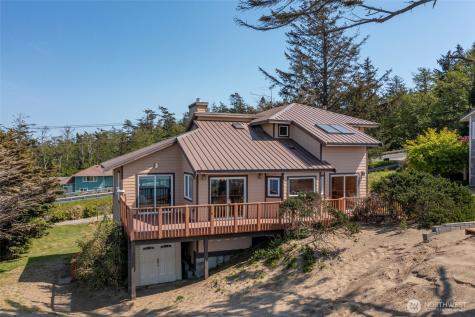 2345 W Beach Road Oak Harbor WA 98277