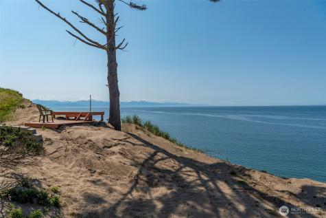 2345 W Beach Road Oak Harbor WA 98277