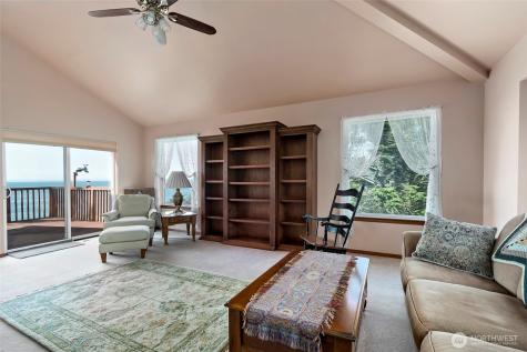2345 W Beach Road Oak Harbor WA 98277