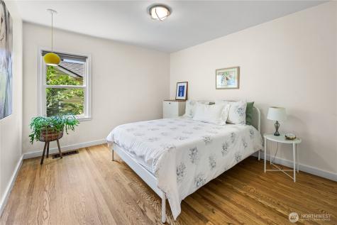 3806 W Bertona Street Seattle WA 98199