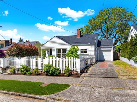 3806 W Bertona Street Seattle WA 98199